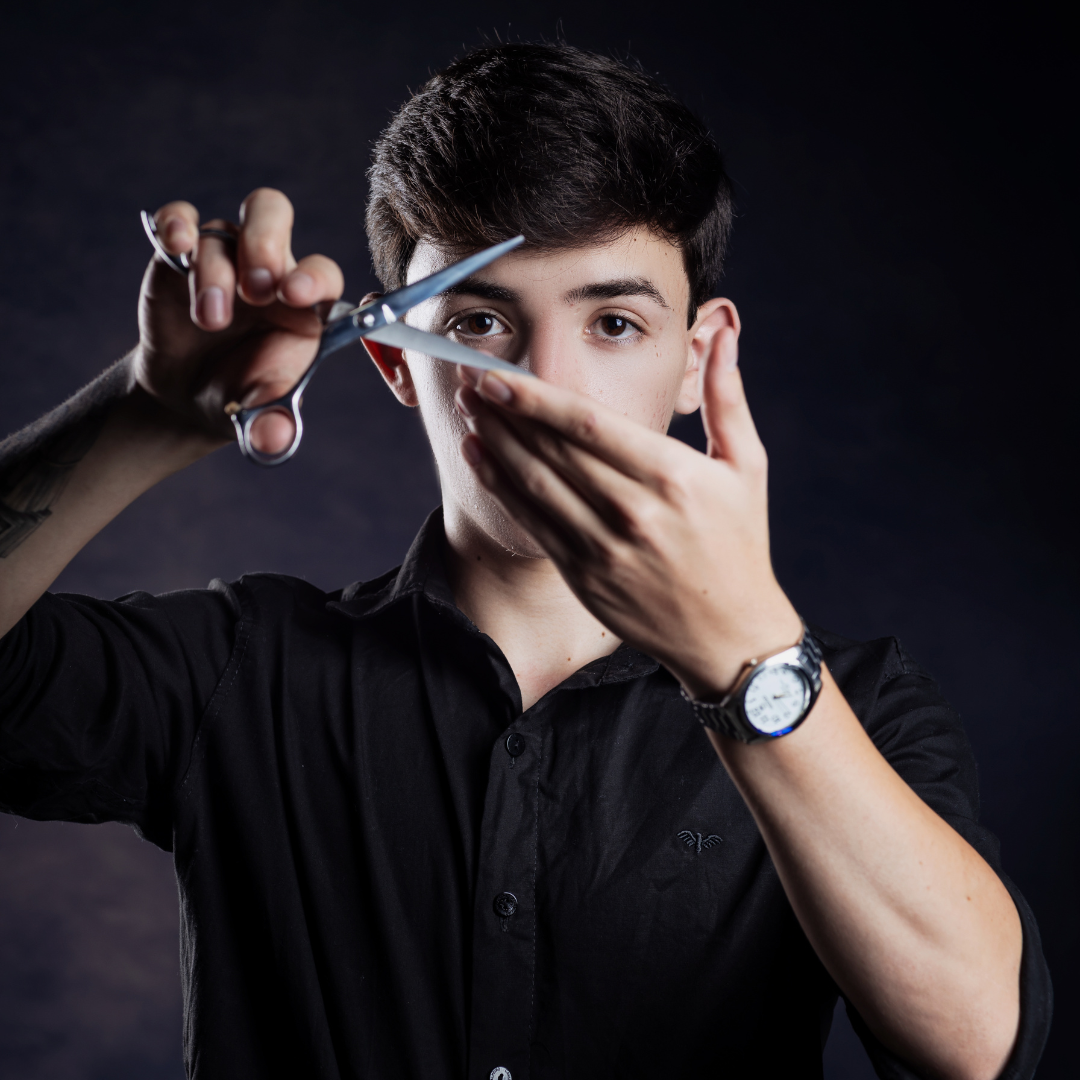 Nailton Silva - Barbeiro Profissional e Educador do Método N1